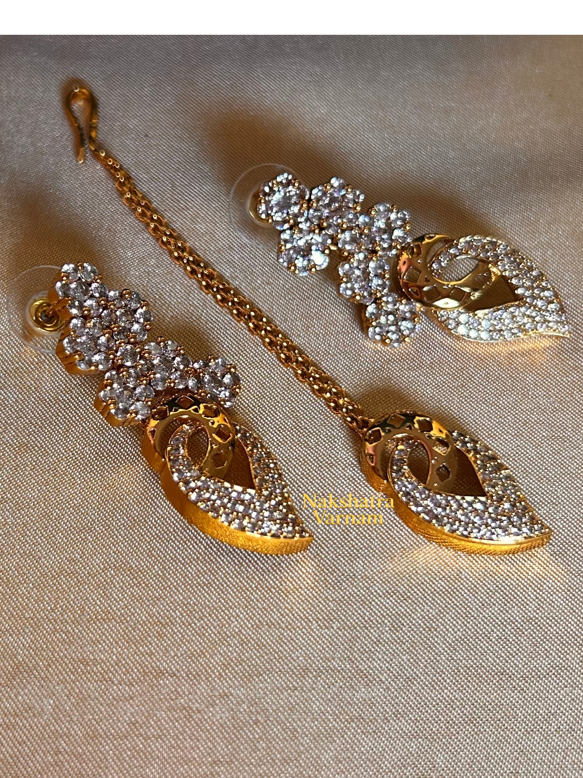 Assymetric AD Neckset with Mangtikka