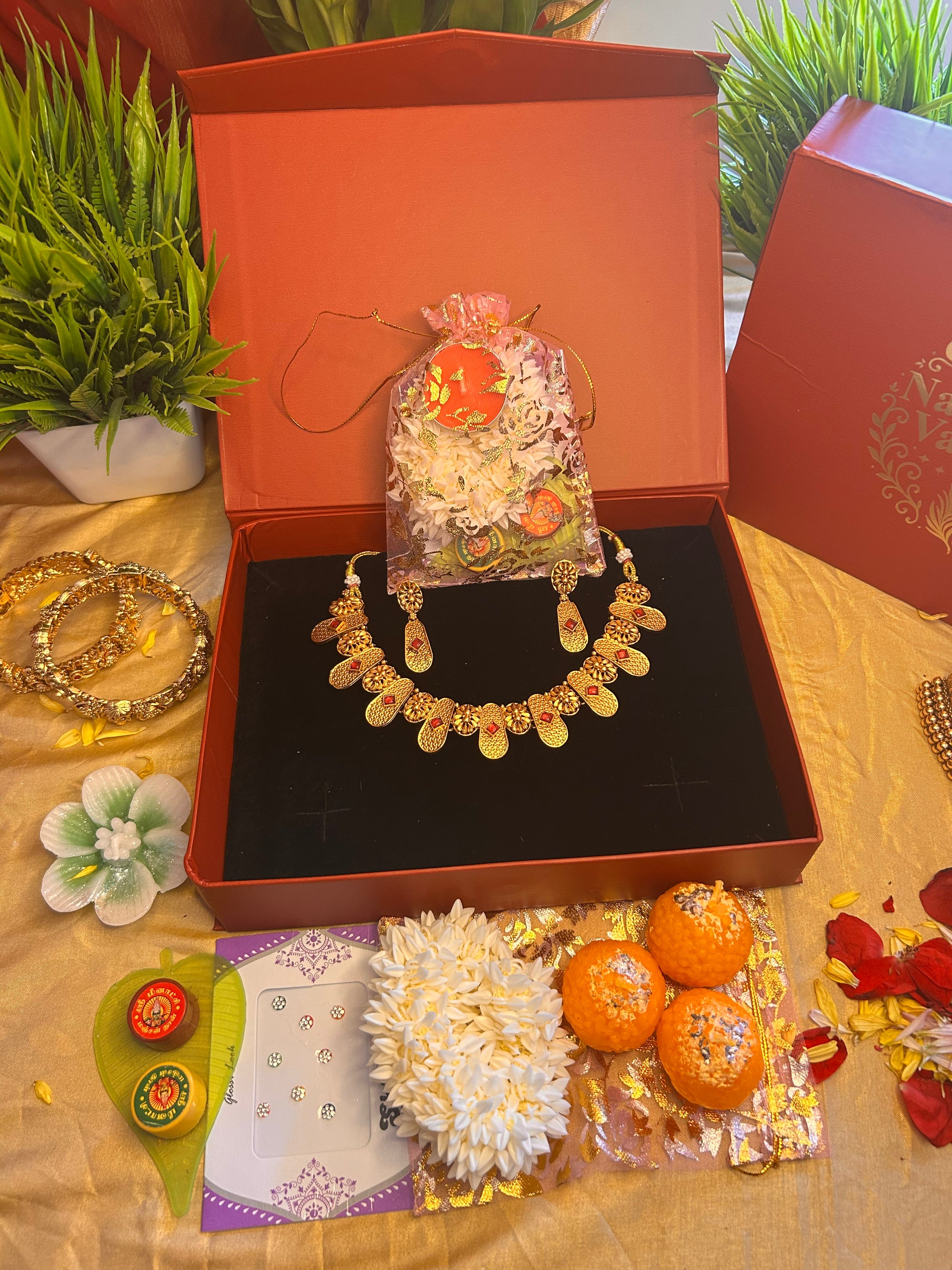 Classic Diwali Gift Hamper