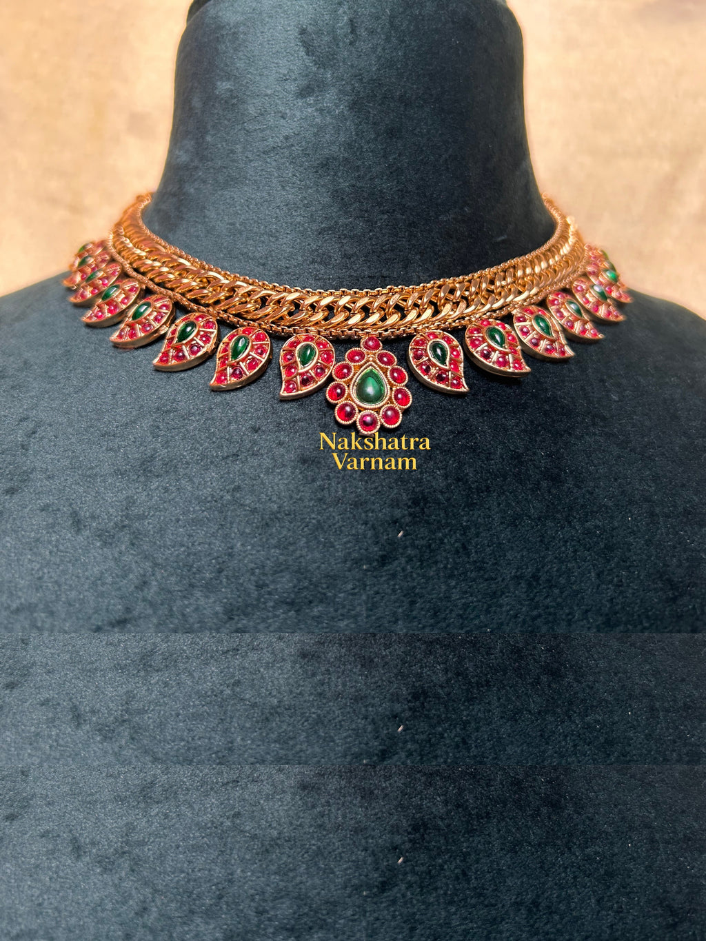 Mango Motif Jilebi style short neckpiece