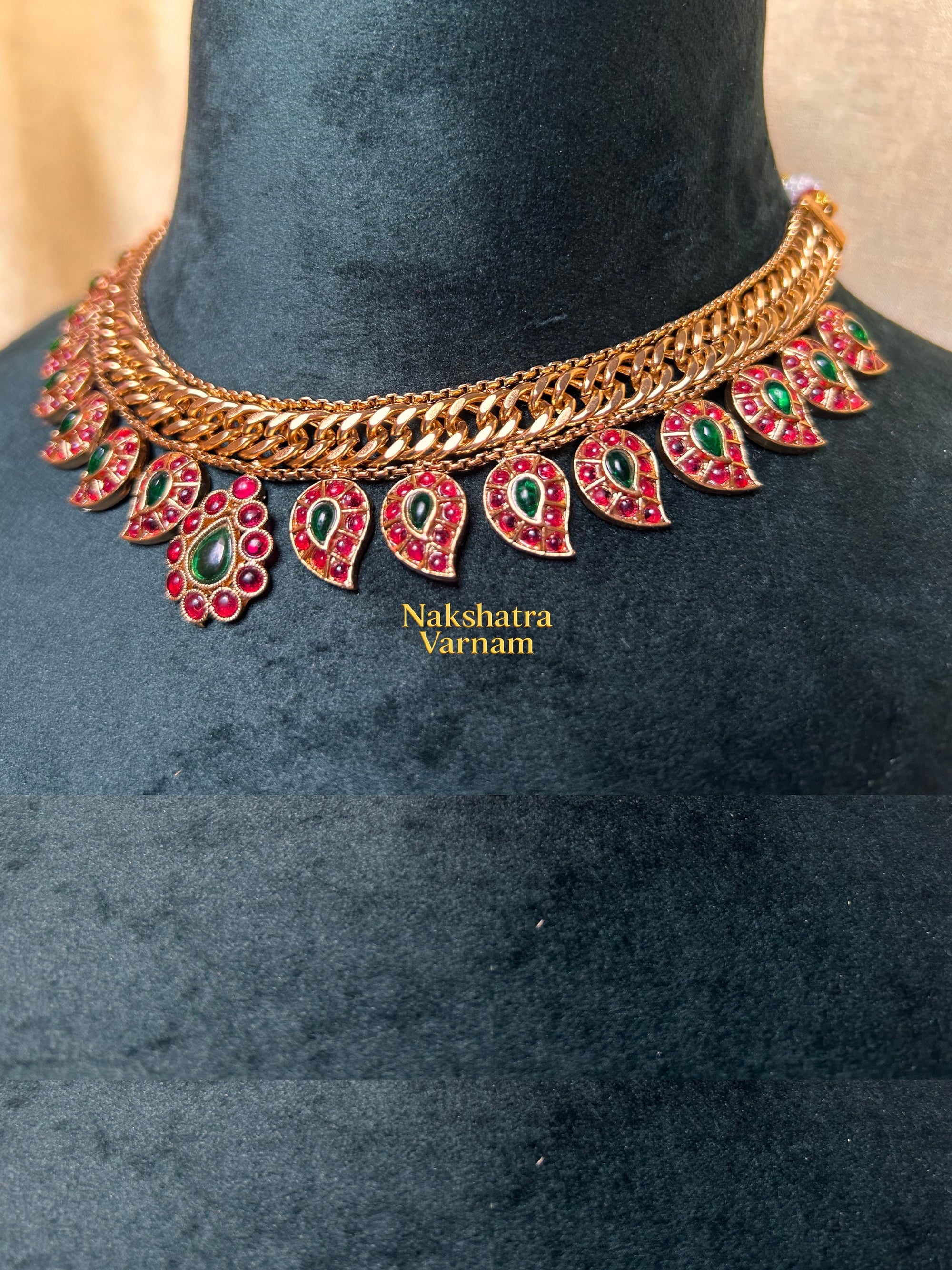 Mango Motif Jilebi style short neckpiece