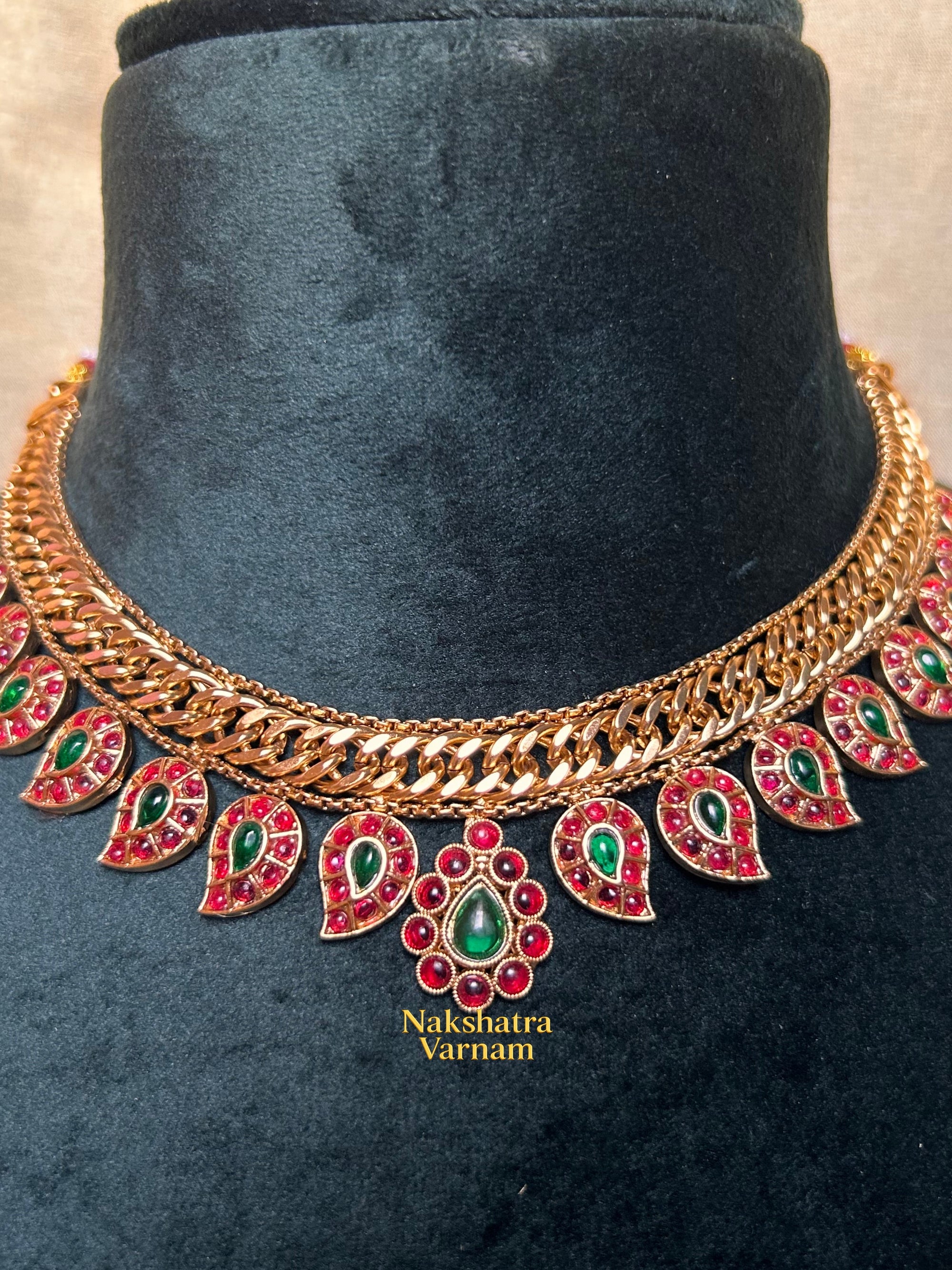 Mango Motif Jilebi style short neckpiece
