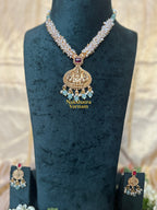 Cluster pearl neckset